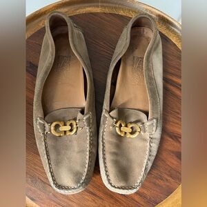 Salvatore Ferragamo Suede Driving Shoes with Reversible Hardware size 11